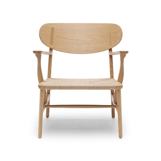 CARL HANSEN & SON | CH22 LOUNGE CHAIR